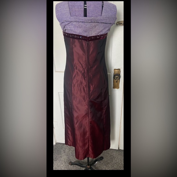 Vintage Ann Taylor Loft Burgundy Strapless Dress,  Faux Fur Stole &Heart Glasses - Picture 6 of 16